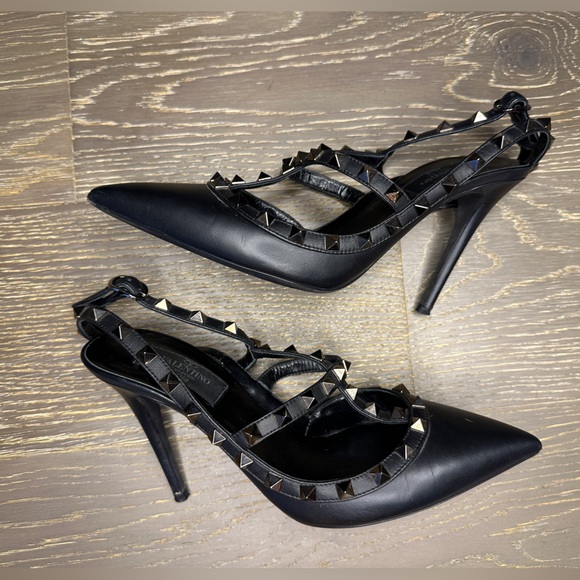 Valentino Shoes - VALENTINO GARAVANI | Noir Rockstud Pointed Toe Heels | Size 38